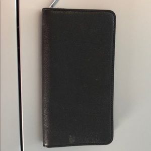 Michael Kors Bags - Michael Kors Hamilton black wallet Michael Kors Bags - Michael Kors Hamilton black wallet